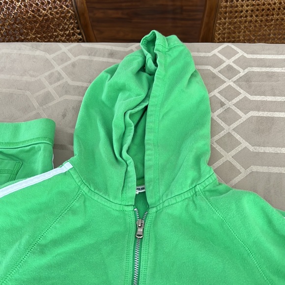 Express tracksuit - Picture 3 of 14